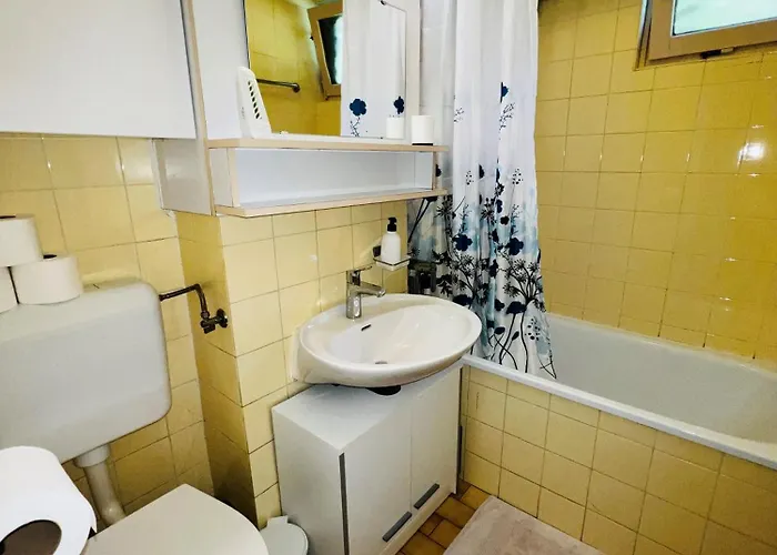 Relax In Nature בובק